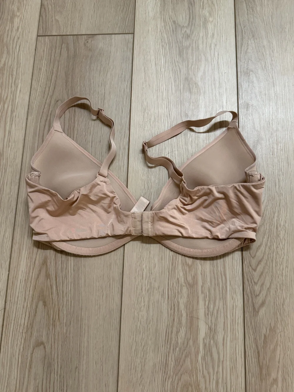 SKIMS Weightless Scoop Bra, 40C, Nude - Picture 2 of 6